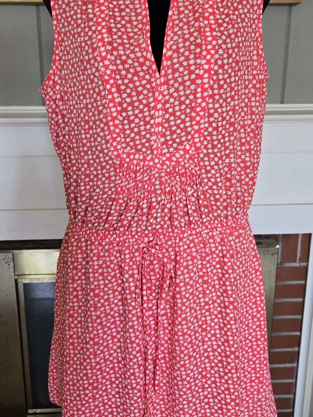 Coral Floral Sleeveless Dress with White Daisies